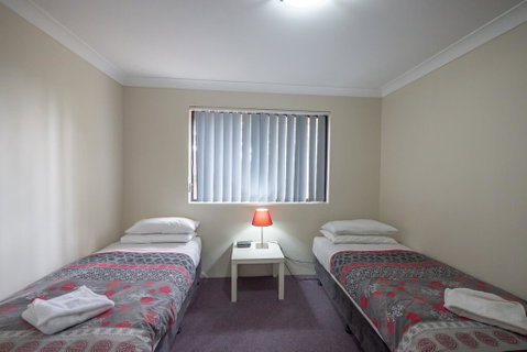 Parkside Apartments At 35 Grose St - Australia Accommodation 0