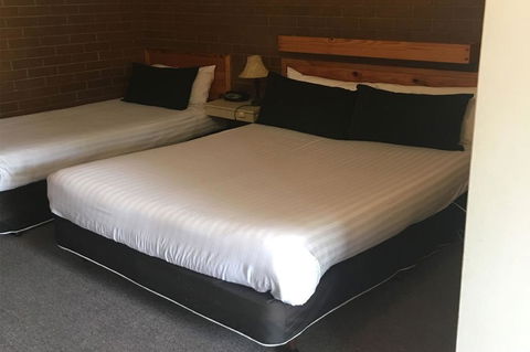 Paruna Motel - Australia Accommodation 2