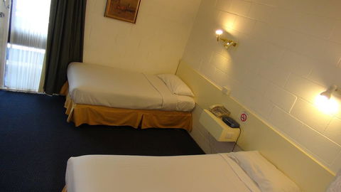 Pathfinder Motel - Australia Accommodation 1