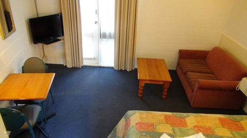 Pathfinder Motel - Australia Accommodation 2