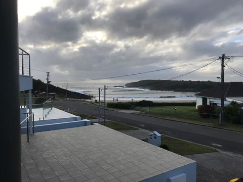 Peaceful, Relaxing With Amazing Water Views - Australia Accommodation 0