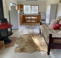 Pear Tree Cottage at Amiens - Australia Accommodation
