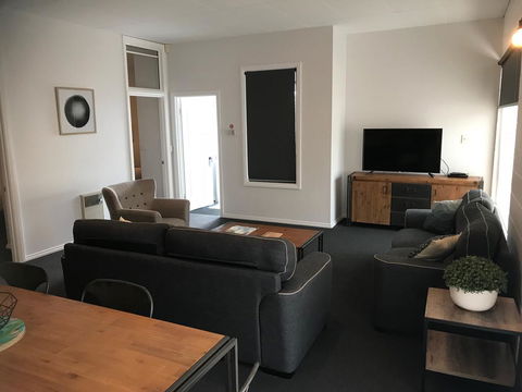 Penguin Seaside Motel - Australia Accommodation 2