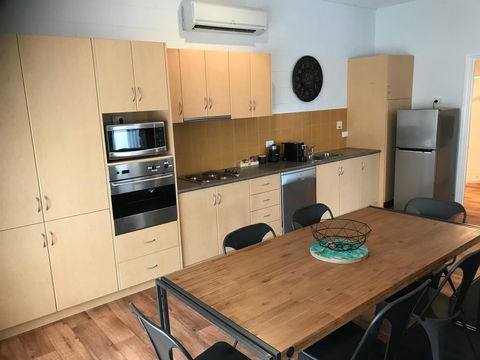 Penguin Seaside Motel - Australia Accommodation 3