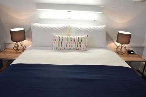 Penguin Seaside Motel - Australia Accommodation 1