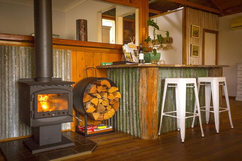 Peppercorn Cabin - Australia Accommodation 2