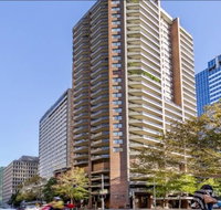 Perfect City location. Immaculate Apartment with Parking - Australia Accommodation