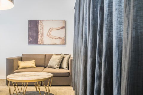 Perfect Location 1bed Apt @Silkari Suite Chatswood - Australia Accommodation 3