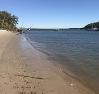 Pet Friendly Waterfront Holiday House on Peacefull Island with Bikes and Kayaks - Australia Accommodation