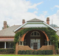 Petersons Armidale Winery and Guesthouse - Australia Accommodation