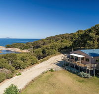 Pine Scrub Beach House - Australia Accommodation