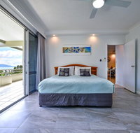 POINCIANA 101 HAMILTON ISLAND CENTRALLY LOCATED 3 BEDROOM plus BUGGY - Australia Accommodation