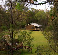 Possum's Hollow and Hooter's Hut - Australia Accommodation
