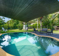 Private Pool Big Backyard Aircon - Paradise - Australia Accommodation