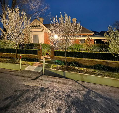 QUILTY HOUSE (Formerly Beethovens) - Australia Accommodation 0