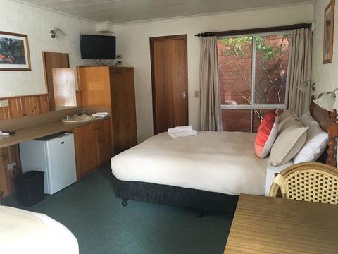 Railway Motel Myrtleford - Australia Accommodation 1