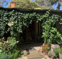 Red Hill Cottage - Australia Accommodation