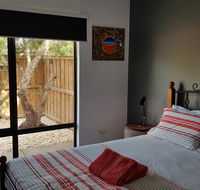 Red Ochre - Large 1BR with Private Courtyard - Australia Accommodation