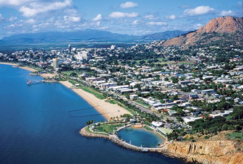 Reef Lodge Backpackers - Australia Accommodation 0