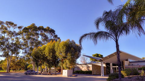 Renmark Country Club - Australia Accommodation 1