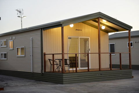 Riverside Cabin Park - Australia Accommodation 0