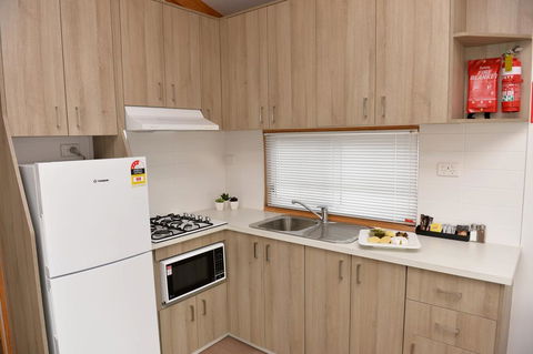 Riverside Cabin Park - Australia Accommodation 2