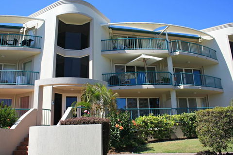 RIVERVIEW, UNIT 6, CURRUMBIN - Australia Accommodation 2