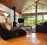 Romantic Treehouse Getaway - Australia Accommodation
