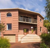 Romeo  Juliet - Australia Accommodation