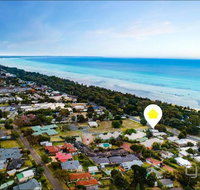 Rosebud Beachhouse Across from Beach - Australia Accommodation