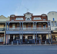 Royal Hotel - Australia Accommodation