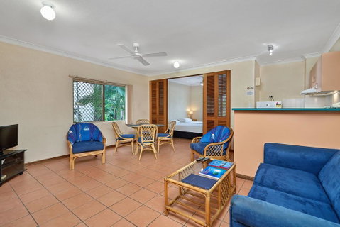 Royal Palm Villas - Australia Accommodation 2