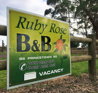 Ruby Rose - Australia Accommodation