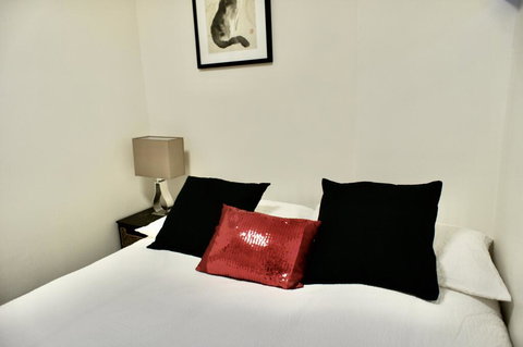 Rushcutters Bay - Pool + Parking - Australia Accommodation 1