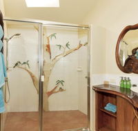 Secrets on the Lake - Australia Accommodation