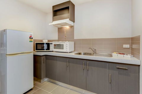 Seymours On Lydiard - Australia Accommodation 3