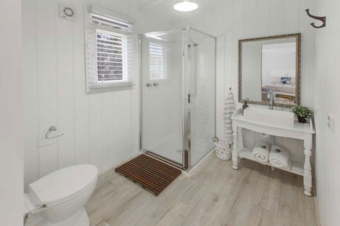 Shearers Cottage - Pet Friendly Holiday Accommodation - Australia Accommodation 2