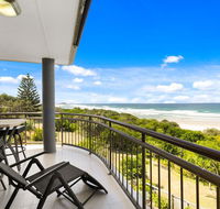 Shoreline Nine Penthouse With Ocean Views - Australia Accommodation