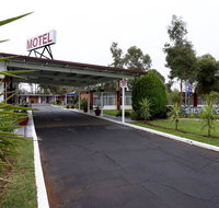 Silver Oaks Motel - Australia Accommodation