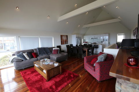 Silver Springs - Australia Accommodation 0
