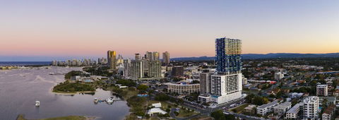 Sky Broadwater Apartments - Australia Accommodation 2