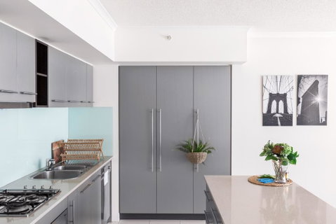 Sky River CBD Apartment - Australia Accommodation 2