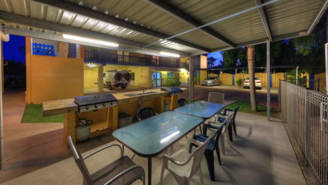 Sky View Units Bowen - Australia Accommodation 0