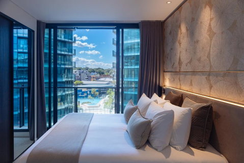 SKYE Suites Green Square - Australia Accommodation 2