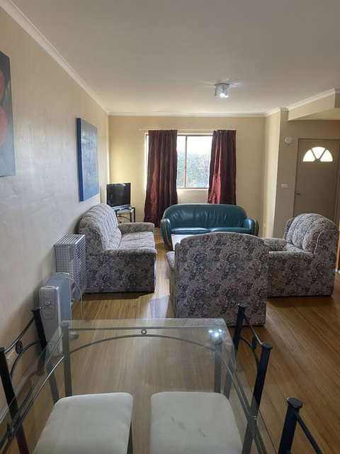 Snowgate Motel + Apartments - Australia Accommodation 1