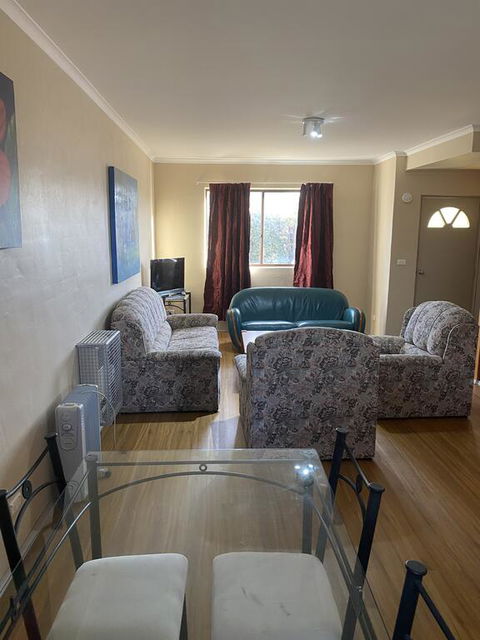 Snowgate Motel + Apartments - Australia Accommodation 1