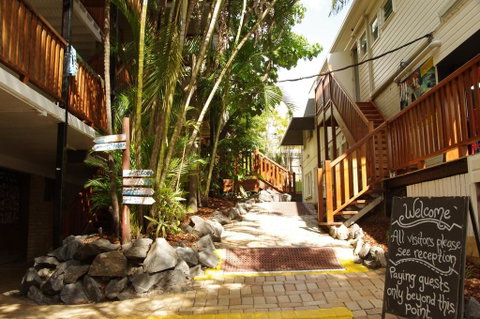 Somewhere To Stay Backpackers - Australia Accommodation 1