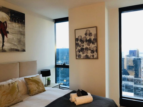 Southbank Stylish Apt With CBD View (La Maison) - Australia Accommodation 1