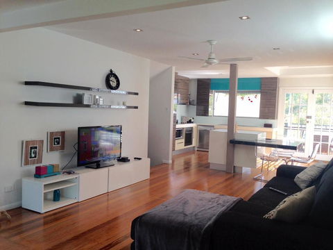 Southport Retreat - Australia Accommodation 1