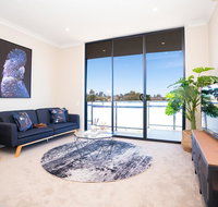 SP246-Brandnew modern Apt in Penrith with parking - Australia Accommodation